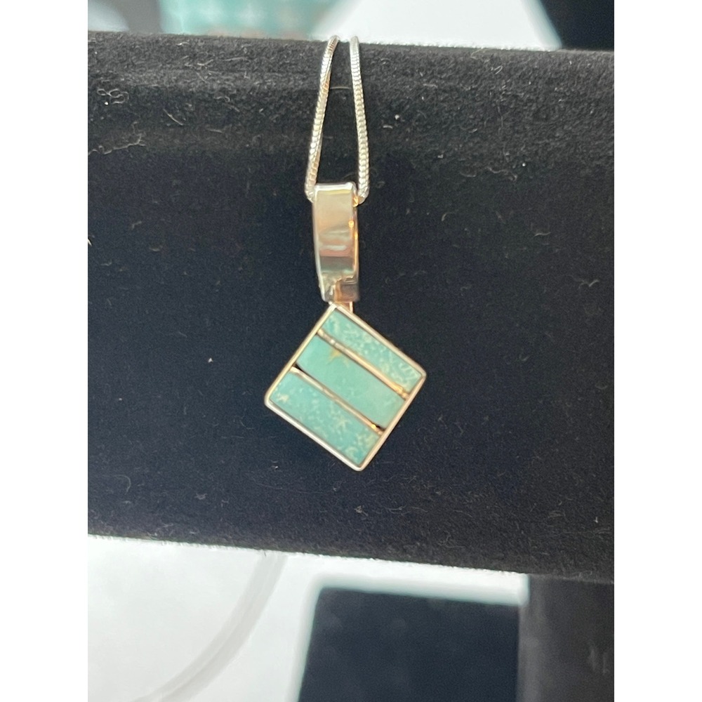 Zuni‎ Turquoise Pendant and 18" Sterling Silver Box Chain Native American Made - Picture 2 of 8